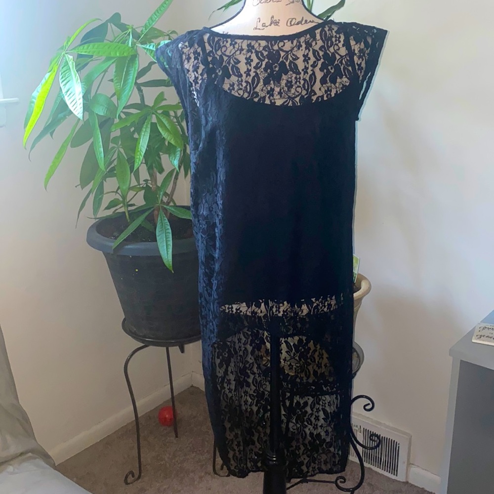 SALE!!High Low Lace Top       NWOT